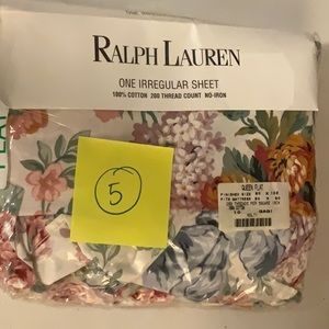 Ralph Lauren - “ Allison” Cottage Rose Floral Queen size irregular sheet…
